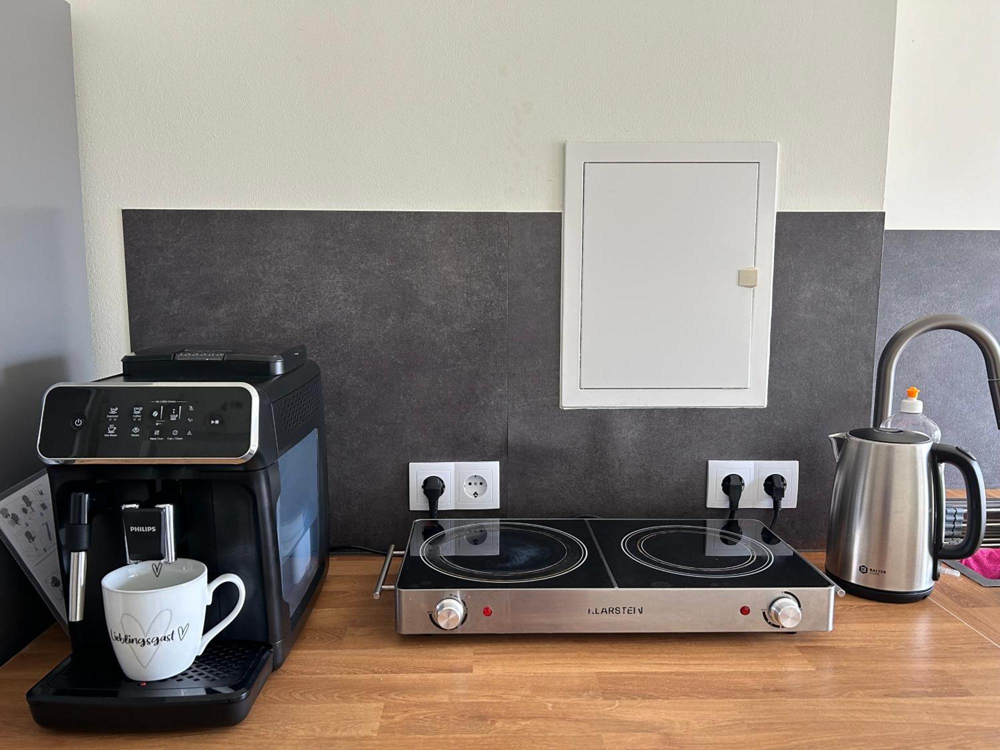 Schoene Neue 4 Zimmer Wohnung Mit Sued-Balkon Bis 8 Personen Νάουμπουργκ Εξωτερικό φωτογραφία