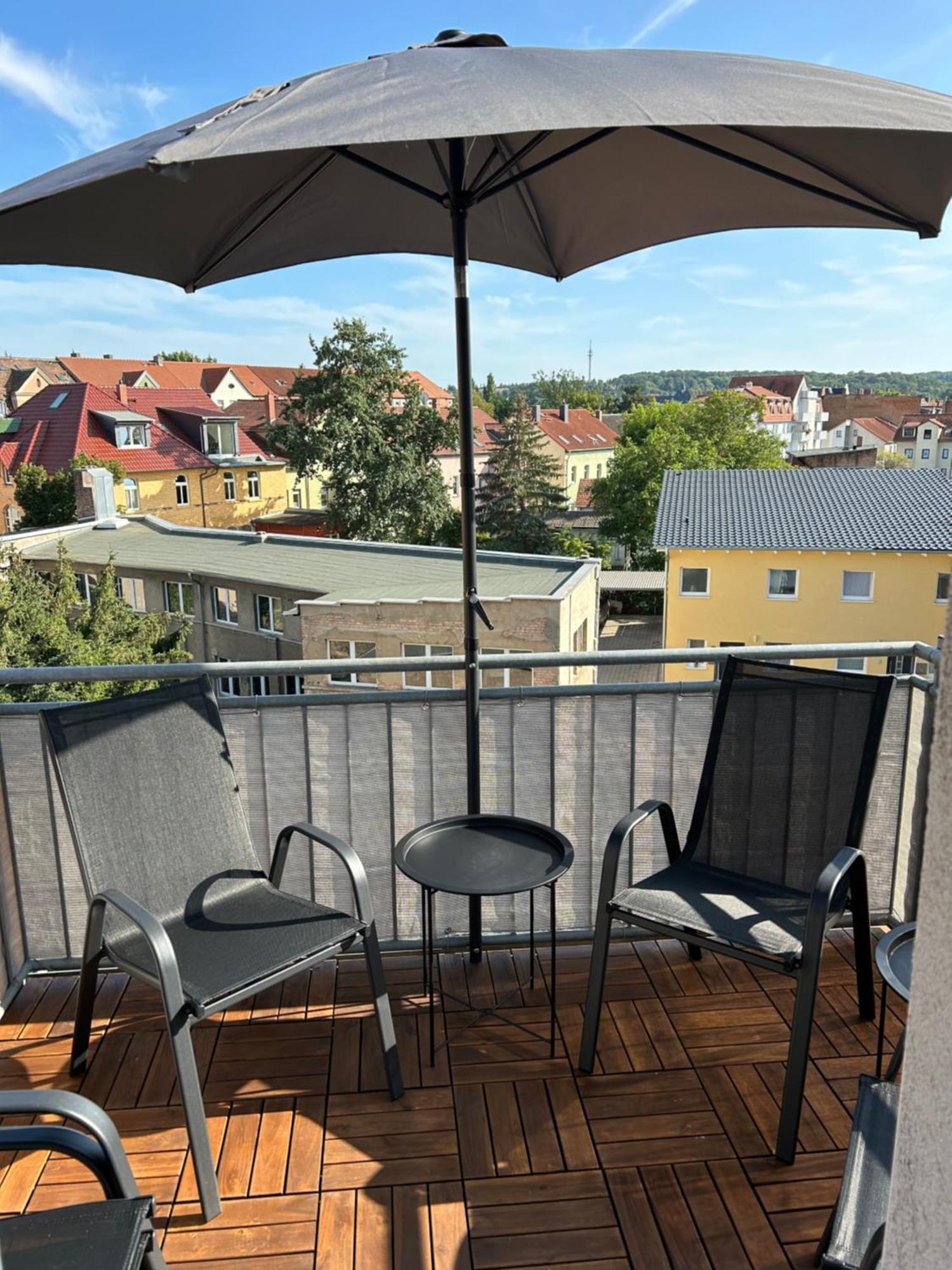 Schoene Neue 4 Zimmer Wohnung Mit Sued-Balkon Bis 8 Personen Νάουμπουργκ Εξωτερικό φωτογραφία
