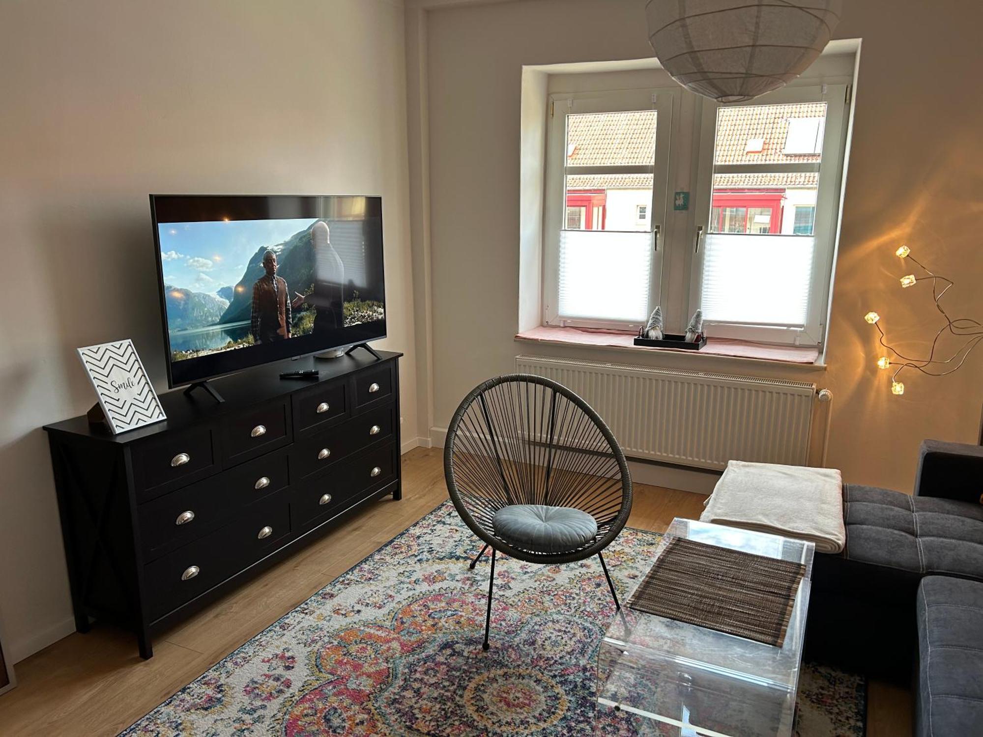Schoene Neue 4 Zimmer Wohnung Mit Sued-Balkon Bis 8 Personen Νάουμπουργκ Εξωτερικό φωτογραφία